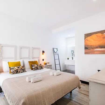 Carvoeiro By The Sea 2 By Algarve Vacation Apartment *